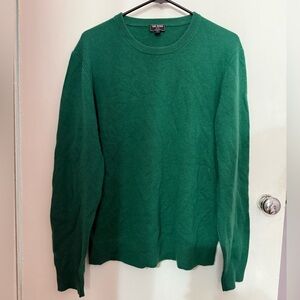 Todd Snyder cashmere crewneck in collegiate green